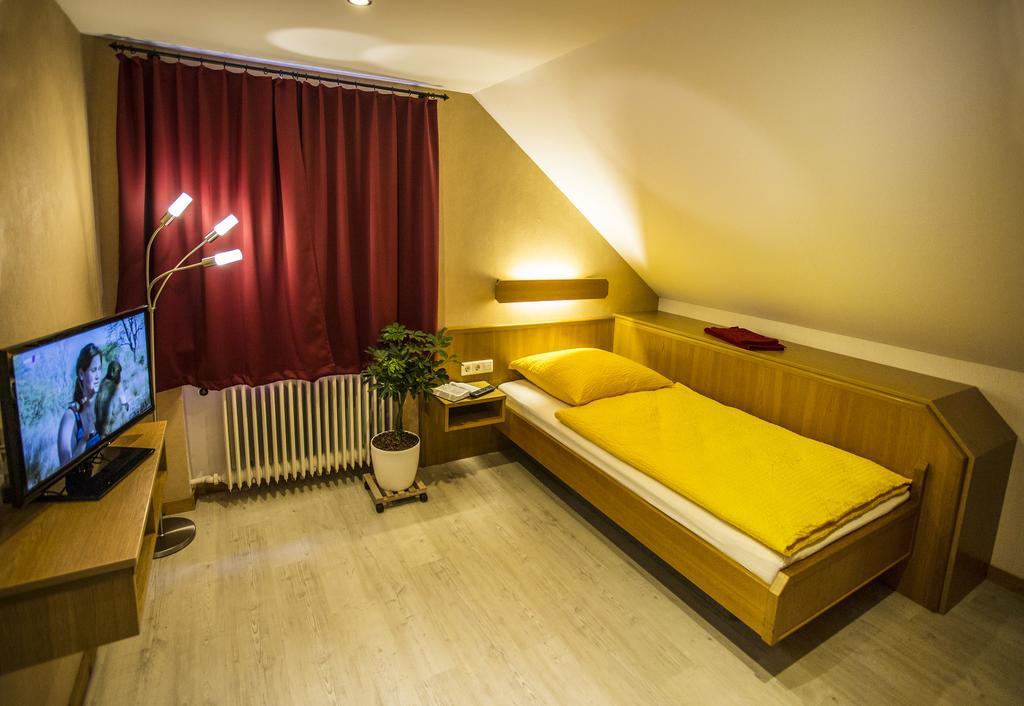 Boardinghouse Remchingen Baan Arun Διαμέρισμα Εξωτερικό φωτογραφία